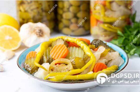 عکس یک کاسه ترشی مخلوط